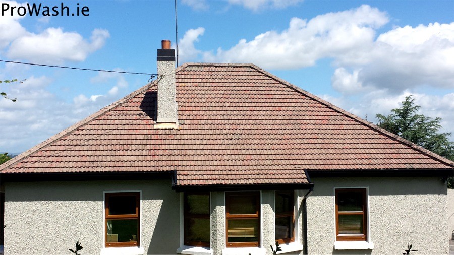 After cleaning of the roof of a Cork cottage by Pro Wash, Ireland